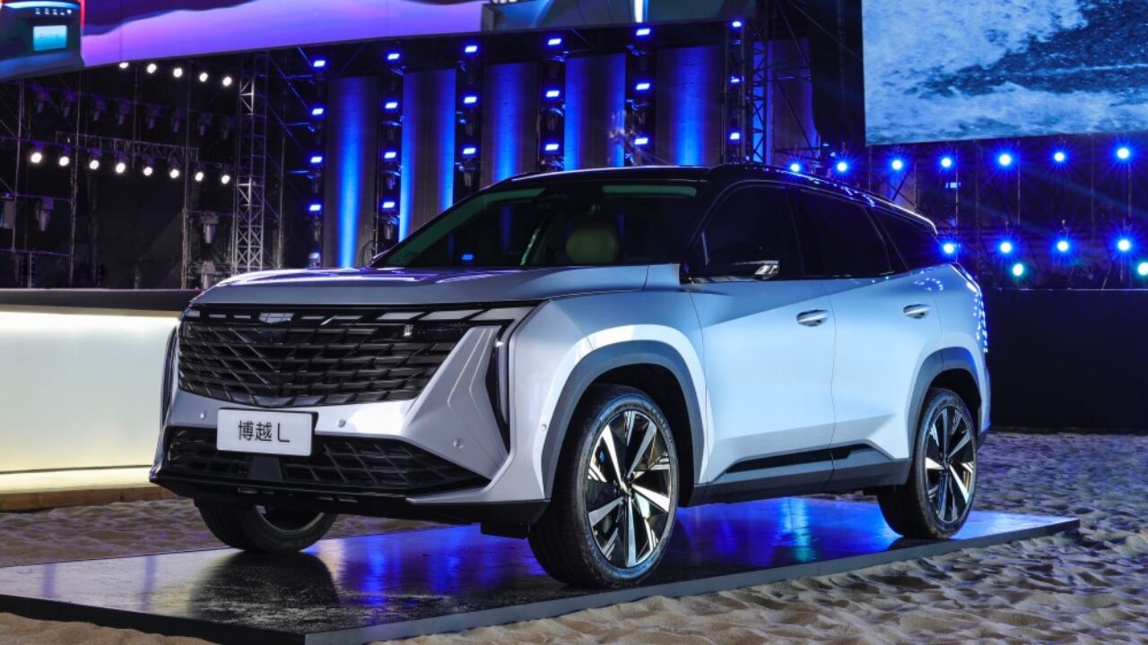 Geely Atlas L: пять главных фактов о втором поколении «Атласа» - Китайские  автомобили